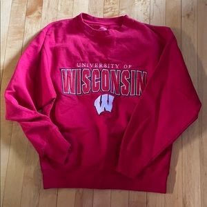 Lightly worn Wisconsin badgers crew neck